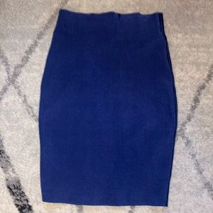 Navy skirt .